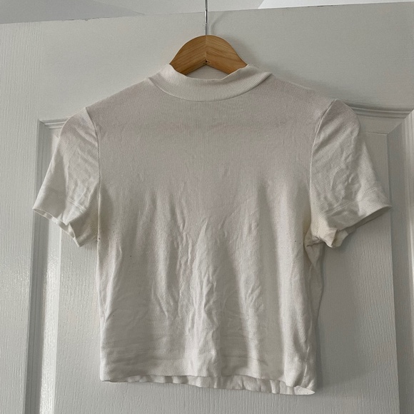 Aritzia white ribbed mock neck crop top - Picture 1 of 1